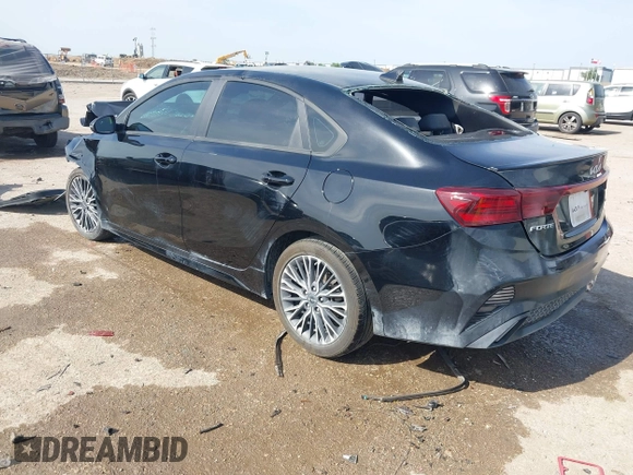 2023 Kia Forte GT-Line z VIN 3KPF54AD6PE670383, wystawiony jako IAAI lot #42020078 z przebiegiem 26 169 mil mil oraz . Historia ofert i sprzedaży dostępna na DreamBid. Obrazek 3.