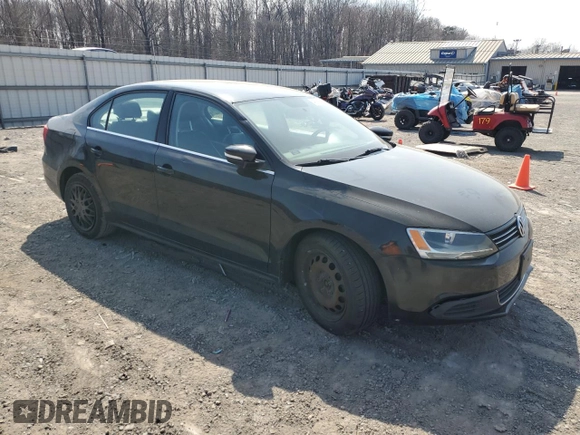 2013 Volkswagen Jetta Sedan SE with VIN 3VWDP7AJ5DM418437, listed as a Copart auction lot 49165005 with 132,458 mi miles and Salvage Title. Bid and sale history available at carsss.com. Image 4.