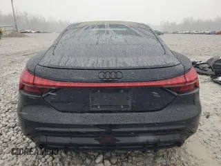 2022 Audi e-tron GT Premium Plus z VIN WAUCJBFW0N7001582, wystawiony jako Copart lot #84433364 z przebiegiem 29 221 mil mil oraz Szkody całkowita. Historia ofert i sprzedaży dostępna na DreamBid. Obrazek 6.