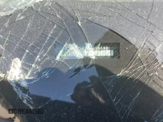 2022 Kia Sorento EX z VIN 5XYRH4LF1NG098898, wystawiony jako Copart lot #50623515 z przebiegiem Nie podano mil oraz Szkoda całkowita • Salvage title. Historia ofert i sprzedaży dostępna na DreamBid. Obrazek 16.