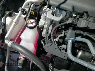 2025 Toyota Camry LE with VIN 4T1DAACK6SU500365, listed as a Copart auction lot 70422165 with 16,104 mi miles and Salvage title. Bid and sale history available at DreamBid. Image 16.