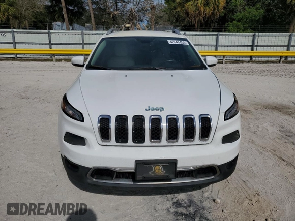 2017 Jeep Cherokee Limited with VIN 1C4PJLDB4HW533342, listed as a Copart auction lot 42945455 with 201,019 mi miles and Clean Title. Bid and sale history available at carsss.com. Image 5.