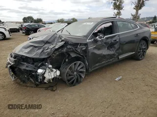 2020 Volkswagen Arteon SEL Premium R-Line с VIN WVWTR7AN3LE018201, выставлен на аукционе Copart как лот 71627134 с пробегом 15 637 миль миль и Списание • Salvage title. История ставок и продаж доступна на DreamBid. Изображение 1.