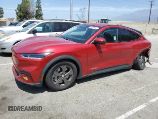 2022 Ford Mustang Mach-E Select с VIN 3FMTK1RM3NMA29169, выставлен на аукционе Copart как лот 61686905 с пробегом 27 707 миль миль и Списание • Salvage title. История ставок и продаж доступна на DreamBid. Изображение 1.