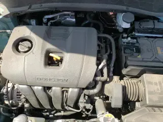 2024 Kia Seltos S z VIN KNDEU2AAXR7501527, wystawiony jako Copart lot #48136135 z przebiegiem 38 425 mil mil oraz Szkoda całkowita • Salvage title. Historia ofert i sprzedaży dostępna na DreamBid. Obrazek 17.