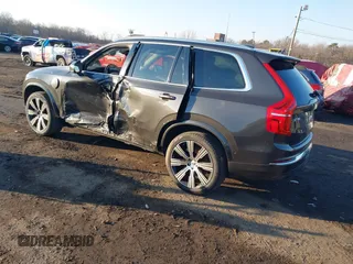 2023 Volvo XC90 Plus Bright Theme with VIN YV4H60CN1P1967680, listed as a IAAI auction lot 41297577 with Not provided miles and . Bid and sale history available at DreamBid. Image 3.