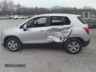 2016 Chevrolet Trax LS with VIN 3GNCJKSB1GL254664, listed as a IAAI auction lot 41196076 with 153,205 mi miles. Bid and sale history available at carsss.com. Image 6.
