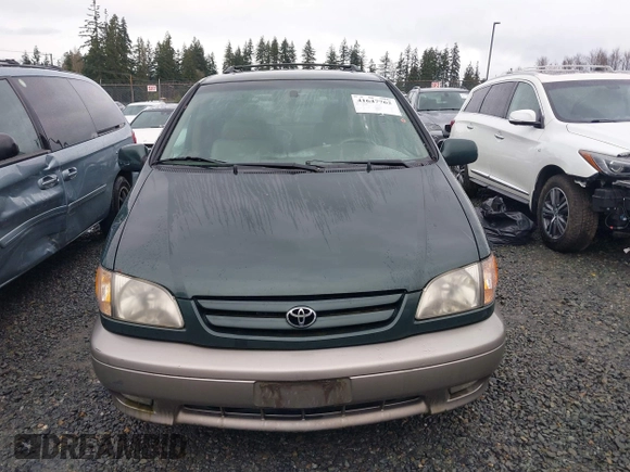 2001 Toyota Sienna LE with VIN 4T3ZF13C91U352296, listed as a IAAI auction lot 41647762 with 262,803 mi miles. Bid and sale history available at carsss.com. Image 12.