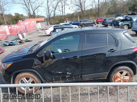 2022 Chevrolet Trax LS z VIN KL7CJKSM4NB527702, wystawiony jako IAAI lot #41339416 z przebiegiem 52 934 mil mil oraz . Historia ofert i sprzedaży dostępna na DreamBid. Obrazek 14.