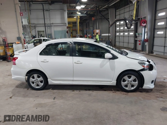 2007 Toyota Yaris with VIN JTDBT923271146058, listed as a IAAI auction lot 41877245 with 181,197 mi miles. Bid and sale history available at carsss.com. Image 13.