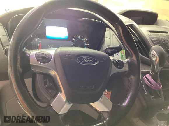 2019 Ford Transit z VIN 1FTYR1YGXKKA54025, wystawiony jako IAAI lot #42650341 z przebiegiem 129 672 mil mil oraz . Historia ofert i sprzedaży dostępna na DreamBid. Obrazek 22.
