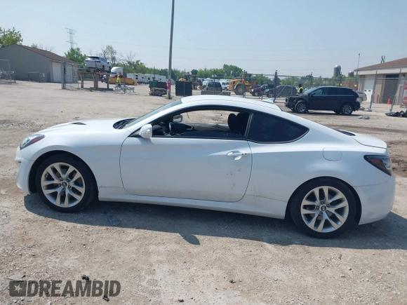2016 Hyundai Genesis Coupe 3.8L Base with VIN KMHHT6KJ9GU131607, listed as a IAAI auction lot 42441645 with 42,848 mi miles and . Bid and sale history available at DreamBid. Image 14.