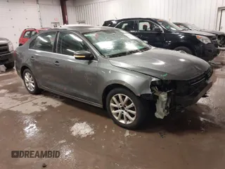 2013 Volkswagen Jetta SE with VIN 3VWDP7AJ6DM430886, listed as a IAAI auction lot 41585229 with 176,446 mi miles and . Bid and sale history available at DreamBid. Image 1.