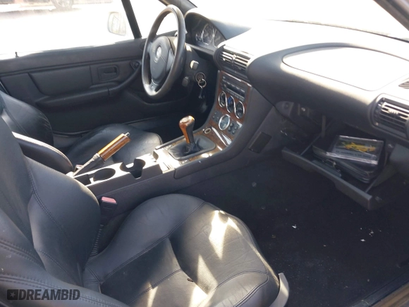 2000 BMW Z3 2.8L with VIN 4USCH3343YLF43582, listed as a IAAI auction lot 41754289 with 70,262 mi miles. Bid and sale history available at carsss.com. Image 5.
