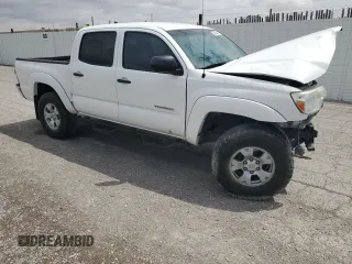 2015 Toyota Tacoma z VIN 3TMLU4EN3FM194963, wystawiony jako Copart lot #54074415 z przebiegiem 170 864 mil mil oraz Szkoda całkowita • Salvage title. Historia ofert i sprzedaży dostępna na DreamBid. Obrazek 4.