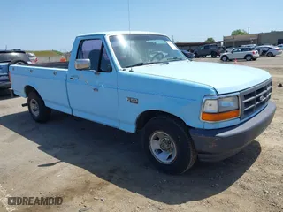 1996 Ford F-150 Special with VIN 1FTEF15N8TLB31839, listed as a IAAI auction lot 42100967 with 236,415 mi miles. Bid and sale history available at carsss.com. Image 1.