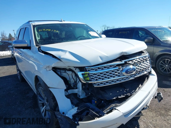 2020 Ford Expedition Platinum with VIN 1FMJU1MT9LEA61353, listed as a IAAI auction lot 41578147 with 26,136 mi miles. Bid and sale history available at carsss.com. Image 6.