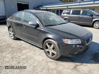 2010 Volvo S40 R-Design with VIN YV1672MH2A2487400, listed as a Copart auction lot 78263084 with 171,047 mi miles and Salvage Title. Bid and sale history available at carsss.com. Image 4.