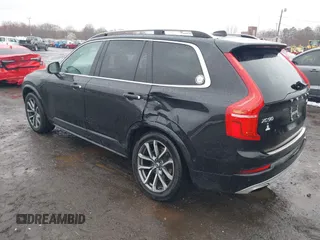 2019 Volvo XC90 Momentum z VIN YV4A22PK3K1470213, wystawiony jako IAAI lot #42025975 z przebiegiem 66 210 mil mil oraz . Historia ofert i sprzedaży dostępna na DreamBid. Obrazek 6.