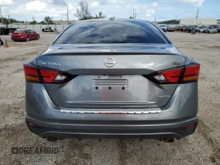 2022 Nissan Altima 2.0 SR with VIN 1N4AL4CV3NN310654, listed as a Copart auction lot 77949304 with 69,558 mi miles and Salvage Title. Bid and sale history available at carsss.com. Image 6.