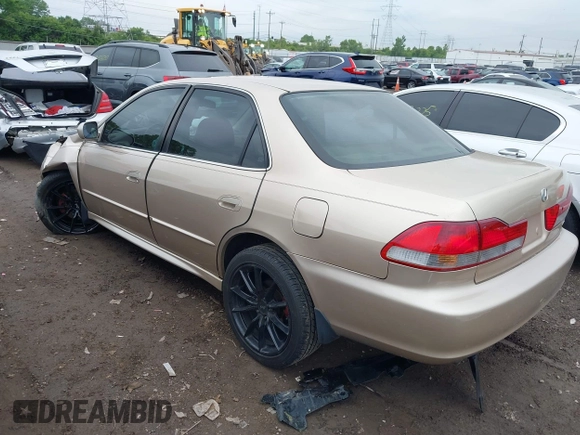 2001 Honda Accord EX с VIN 1HGCG16501A083282, выставлен на аукционе IAAI как лот 42362737 с пробегом Не указан миль и . История ставок и продаж доступна на DreamBid. Изображение 3.