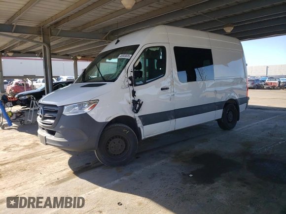 2021 Mercedes-Benz Sprinter Cargo with VIN W1W70BGY3MT072289, listed as a Copart auction lot 46983835 with 17,800 mi miles and Salvage Title. Bid and sale history available at carsss.com. Image 1.