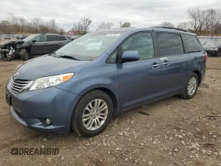 2015 Toyota Sienna XLE с VIN 5TDYK3DC7FS664823, выставлен на аукционе Copart как лот 53497655 с пробегом 196 496 миль миль и Списание • Salvage title. История ставок и продаж доступна на DreamBid. Изображение 1.
