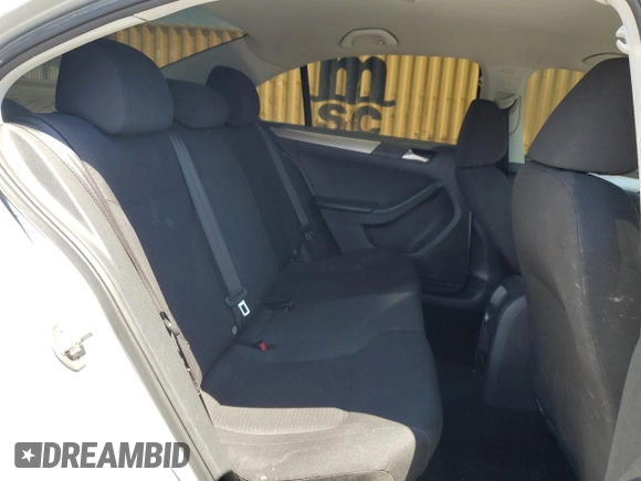 2015 Volkswagen Jetta SE z VIN 3VWD17AJ2FM263186, wystawiony jako Copart lot #57437705 z przebiegiem 106 760 mil mil oraz Szkoda całkowita • Salvage title. Historia ofert i sprzedaży dostępna na DreamBid. Obrazek 10.