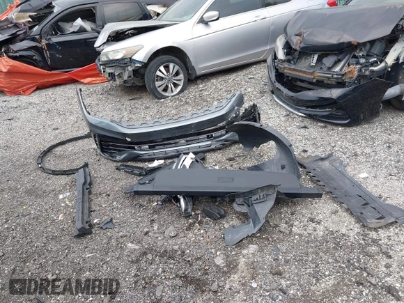 2022 Volkswagen Tiguan SE R-Line Black z VIN 3VVCB7AX9NM014741, wystawiony jako IAAI lot #42043123 z przebiegiem 71 777 mil mil oraz . Historia ofert i sprzedaży dostępna na DreamBid. Obrazek 12.