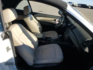 2013 BMW 1 Series 128i z VIN WBAUN1C57DVR01730, wystawiony jako Copart lot #75362744 z przebiegiem Nie podano mil oraz Szkoda całkowita • Salvage title. Historia ofert i sprzedaży dostępna na DreamBid. Obrazek 10.