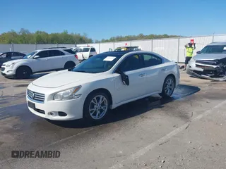 2014 Nissan Maxima SV z VIN 1N4AA5AP6EC914839, wystawiony jako IAAI lot #42084641 z przebiegiem 178 450 mil mil oraz . Historia ofert i sprzedaży dostępna na DreamBid. Obrazek 17.
