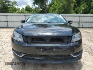 2014 Volkswagen Passat S z VIN 1VWAT7A30EC078066, wystawiony jako Copart lot #58312015 z przebiegiem 123 397 mil mil oraz Szkoda całkowita • Salvage title. Historia ofert i sprzedaży dostępna na DreamBid. Obrazek 5.