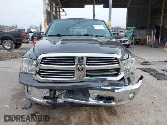 2015 Ram 1500 Big Horn z VIN 1C6RR7LT1FS520269, wystawiony jako IAAI lot #41706251 z przebiegiem 116 309 mil mil oraz . Historia ofert i sprzedaży dostępna na DreamBid. Obrazek 12.