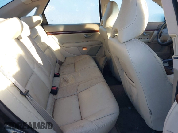 2005 Volvo S80 with VIN YV1TS592X51399861, listed as a IAAI auction lot 41422980 with 172,113 mi miles. Bid and sale history available at carsss.com. Image 8.