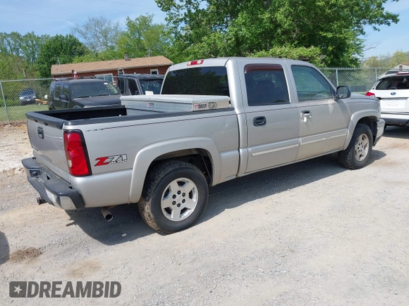 2007 Chevrolet Silverado 1500 LT3 with VIN 2GCEK13ZX71173913, listed as a IAAI auction lot 42145415 with 296,079 mi miles and . Bid and sale history available at DreamBid. Image 4.