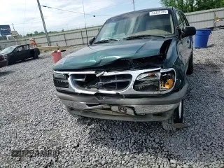 1995 Ford Explorer Eddie Bauer z VIN 1FMDU32X9SUC06085, wystawiony jako Copart lot #55322785 z przebiegiem 248 871 mil mil oraz Szkoda całkowita • Salvage title. Historia ofert i sprzedaży dostępna na DreamBid. Obrazek 14.