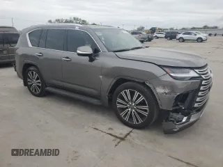 2024 Lexus LX 600 Luxury z VIN JTJGB7CX2R4052260, wystawiony jako Copart lot #50761565 z przebiegiem 15 400 mil mil oraz Szkoda całkowita • Salvage title. Historia ofert i sprzedaży dostępna na DreamBid. Obrazek 4.