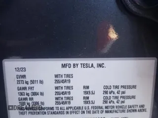 2023 Tesla Model Y z VIN 7SAYGDED8PF958836, wystawiony jako Copart lot #48893455 z przebiegiem 19 040 mil mil oraz Szkoda całkowita • Salvage title. Historia ofert i sprzedaży dostępna na DreamBid. Obrazek 15.
