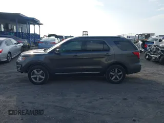 2017 Ford Explorer XLT with VIN 1FM5K8D86HGD43053, listed as a IAAI auction lot 41637631 with 72,449 mi miles and . Bid and sale history available at carsss.com. Image 14.