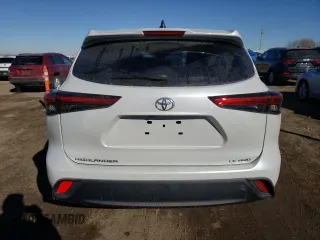2022 Toyota Highlander LE z VIN 5TDBZRBH4NS246673, wystawiony jako Copart lot #40898463 z przebiegiem 2 366 mil mil oraz . Historia ofert i sprzedaży dostępna na DreamBid. Obrazek 6.