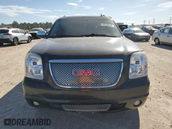 2012 GMC Yukon XL Denali with VIN 1GKS1MEFXCR300868, listed as a Copart auction lot 48139195 with 221,274 mi miles and Salvage Title. Bid and sale history available at carsss.com. Image 5.