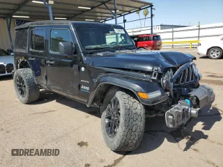 2024 Jeep Wrangler Sahara z VIN 1C4RJXP6XRW274744, wystawiony jako Copart lot #48572555 z przebiegiem 26 306 mil mil oraz Szkoda całkowita • Salvage title. Historia ofert i sprzedaży dostępna na DreamBid. Obrazek 4.