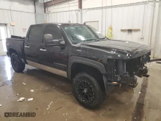 2008 Chevrolet Silverado 1500 LT w/1LT with VIN 2GCEK13M681101175, listed as a Copart auction lot 88976105 with 198,026 mi miles and Non Repairable. Bid and sale history available at carsss.com. Image 4.