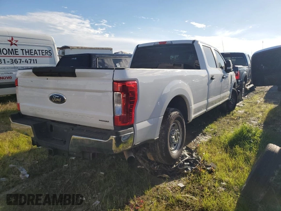 2019 Ford F-350 XL with VIN 1FT8W3A68KEC83176, listed as a Copart auction lot 87997915 with 275,052 mi miles and Salvage title. Bid and sale history available at DreamBid. Image 3.