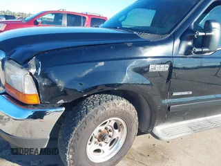2001 Ford Super Duty F-250 XL with VIN 1FTNX20F01EA27544, listed as a IAAI auction lot 41395573 with 320,395 mi miles. Bid and sale history available at carsss.com. Image 6.