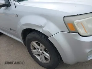 2008 Mercury Mariner with VIN 4M2CU39H58KJ39854, listed as a IAAI auction lot 41567810 with 267,329 mi miles and . Bid and sale history available at DreamBid. Image 6.
