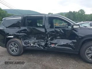 2025 Chevrolet Traverse AWD LT with VIN 1GNEVGRS7SJ256449, listed as a IAAI auction lot 42645537 with 3,205 mi miles and . Bid and sale history available at DreamBid. Image 6.