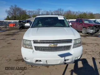 2008 Chevrolet Suburban Commercial with VIN 1GNFK163X8J134555, listed as a IAAI auction lot 41405739 with 205,810 mi miles. Bid and sale history available at carsss.com. Image 13.