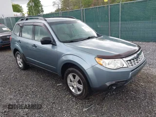 2011 Subaru Forester X z VIN JF2SHABC3BH750500, wystawiony jako IAAI lot #42163372 z przebiegiem 122 966 mil mil oraz . Historia ofert i sprzedaży dostępna na DreamBid. Obrazek 1.