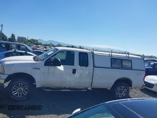 2006 Ford F-250 XL with VIN 1FTSX21536EB96392, listed as a IAAI auction lot 42379372 with 295,341 mi miles and . Bid and sale history available at DreamBid. Image 14.